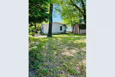 811 N Lavinia Street, Ludington, MI 49431 - Photo 35