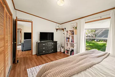 811 N Lavinia Street, Ludington, MI 49431 - Photo 9