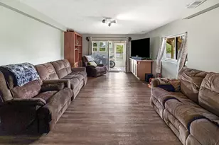 8860 Timber Ln, Charlotte, MI 48813 - Photo 7