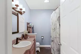 8860 Timber Ln, Charlotte, MI 48813 - Photo 15