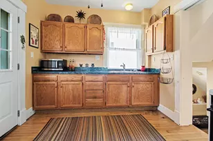 406 Hiscock St, Ann Arbor, MI 48103 - Photo 7