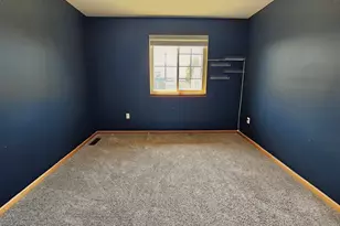 24279 Emily Dr, Trenton, MI 48183 - Photo 13