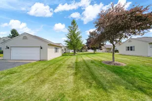 2002 Stillwater Dr, Tecumseh, MI 49286 - Photo 35