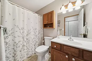 2002 Stillwater Dr, Tecumseh, MI 49286 - Photo 13