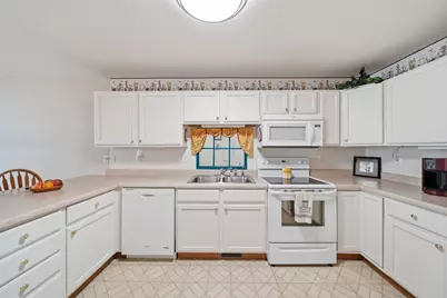 2002 Stillwater Drive, Tecumseh, MI 49286 - Photo 5