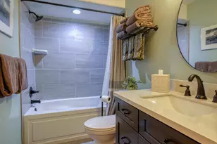 1583 Weymouth St, West Bloomfield, MI 48324 - Photo 25