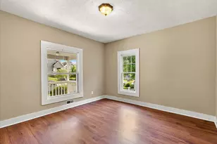 515 Woodlawn St SE, Grand Rapids, MI 49507 - Photo 9