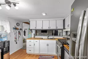 72 Sundago Park St, Hastings, MI 49058 - Photo 5