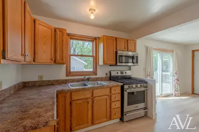 826 Lincoln Avenue NW, Grand Rapids, MI 49504 - Photo 9