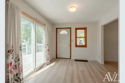 826 Lincoln Avenue NW, Grand Rapids, MI 49504 - Photo 5