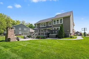 6147 Birchcrest Ln, Commerce Township, MI 48382 - Photo 43
