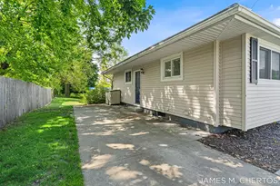 228 South St, Spring Lake, MI 49456 - Photo 37