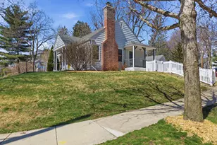 1102 Arborview Blvd, Ann Arbor, MI 48103 - Photo 9