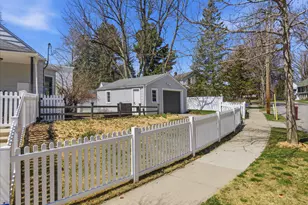 1102 Arborview Blvd, Ann Arbor, MI 48103 - Photo 11