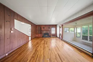 422 N Main St, Watervliet, MI 49098 - Photo 7