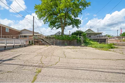 422 N Main Street, Watervliet, MI 49098 - Photo 43