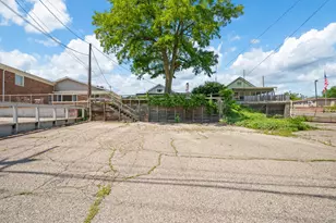 422 N Main St, Watervliet, MI 49098 - Photo 43