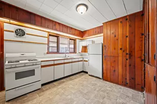 422 N Main St, Watervliet, MI 49098 - Photo 13