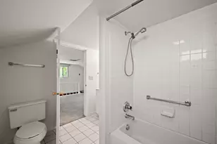 422 N Main St, Watervliet, MI 49098 - Photo 29