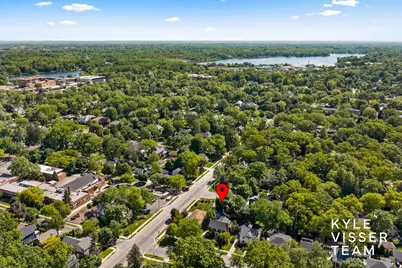 805 Rosewood Avenue SE, East Grand Rapids, MI 49506 - Photo 31