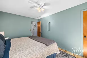 805 Rosewood Ave SE, East Grand Rapids, MI 49506 - Photo 11