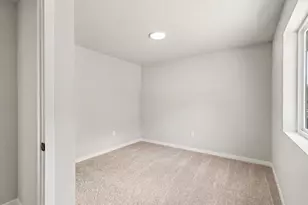 2070 Kristin Ct, Muskegon, MI 49442 - Photo 19