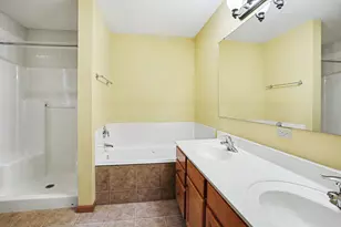811 Ludington Ave, Portage, MI 49002 - Photo 15