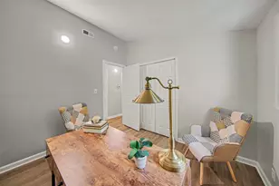 2731 Canterbury Rd, Ann Arbor, MI 48104 - Photo 15