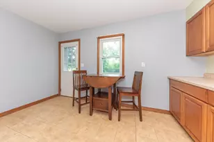 576 Allen Rd, Milan, MI 48160 - Photo 9
