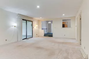 7535 Yorktown Rd, Lansing, MI 48917 - Photo 9