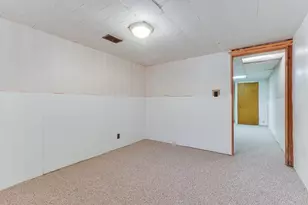 7535 Yorktown Rd, Lansing, MI 48917 - Photo 33