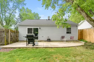 606 Pleasant Ave, Kalamazoo, MI 49008 - Photo 21