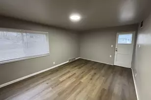 31807 Tuscola Ct, Westland, MI 48186 - Photo 5