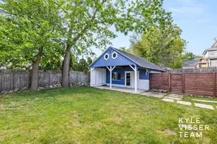 725 Gladstone Dr SE, East Grand Rapids, MI 49506 - Photo 29