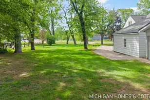 10671 Chicago Dr, Zeeland, MI 49464 - Photo 17