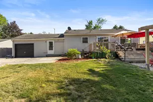 2469 Eden St SW, Wyoming, MI 49519 - Photo 23