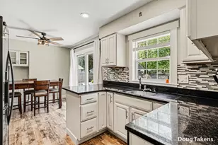 7439 Eastlane Ave, Jenison, MI 49428 - Photo 9
