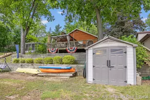 11415 Oak Dr, Delton, MI 49046 - Photo 21