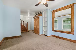 1409 Hagar Ct, Saint Joseph, MI 49085 - Photo 7