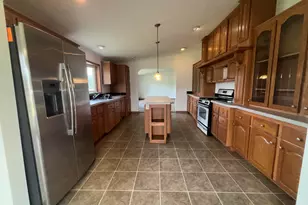 360 Deerfield Dr, Coldwater, MI 49036 - Photo 5