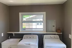 42032 McBride Ave, Belleville, MI 48111 - Photo 19