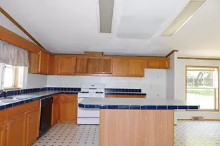 27134 Deerfield Ln, Edwardsburg, MI 49112 - Photo 9