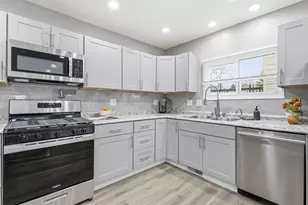 8065 Ogden Dr, Sterling Heights, MI 48314 - Photo 11