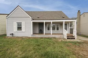 8065 Ogden Dr, Sterling Heights, MI 48314 - Photo 3