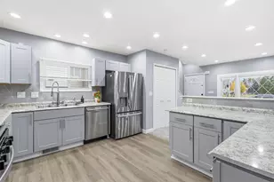 8065 Ogden Dr, Sterling Heights, MI 48314 - Photo 9