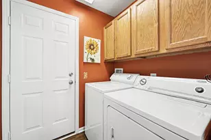 6323 Creekside Cir, Ypsilanti, MI 48197 - Photo 11