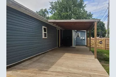 52 W Bacon Street, Hillsdale, MI 49242 - Photo 39