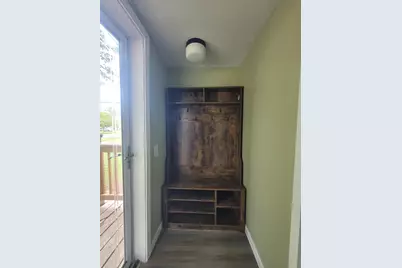 52 W Bacon Street, Hillsdale, MI 49242 - Photo 5