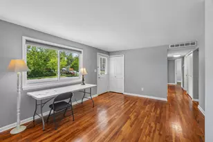 2121 Champagne Dr, Ann Arbor, MI 48108 - Photo 5