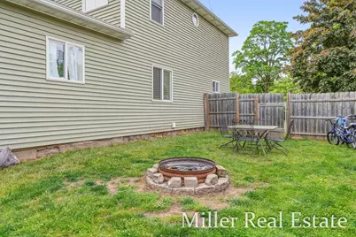 636 E Madison Street, Hastings, MI 49058 - Photo 33